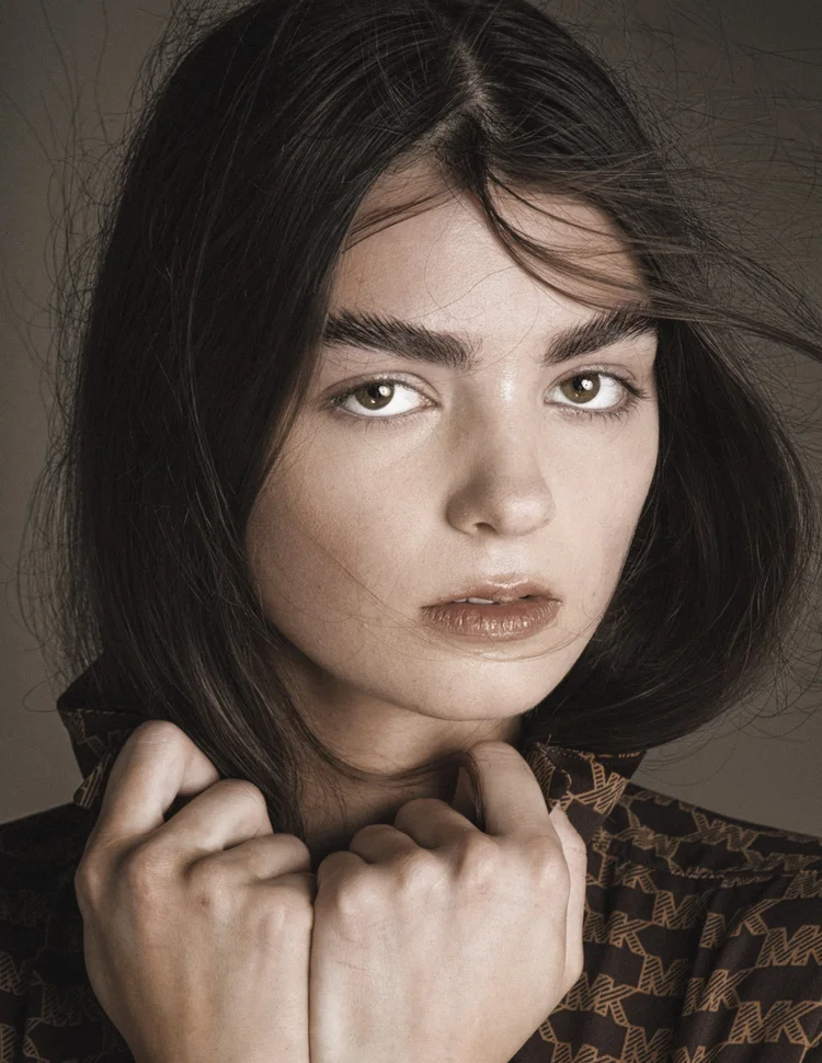 Olivia — model represented by HUEMAN RESOURCES