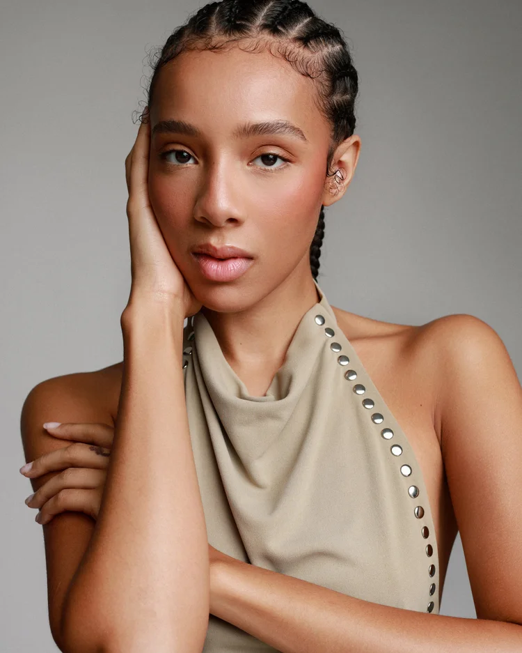 Nia — model represented by HUEMAN RESOURCES