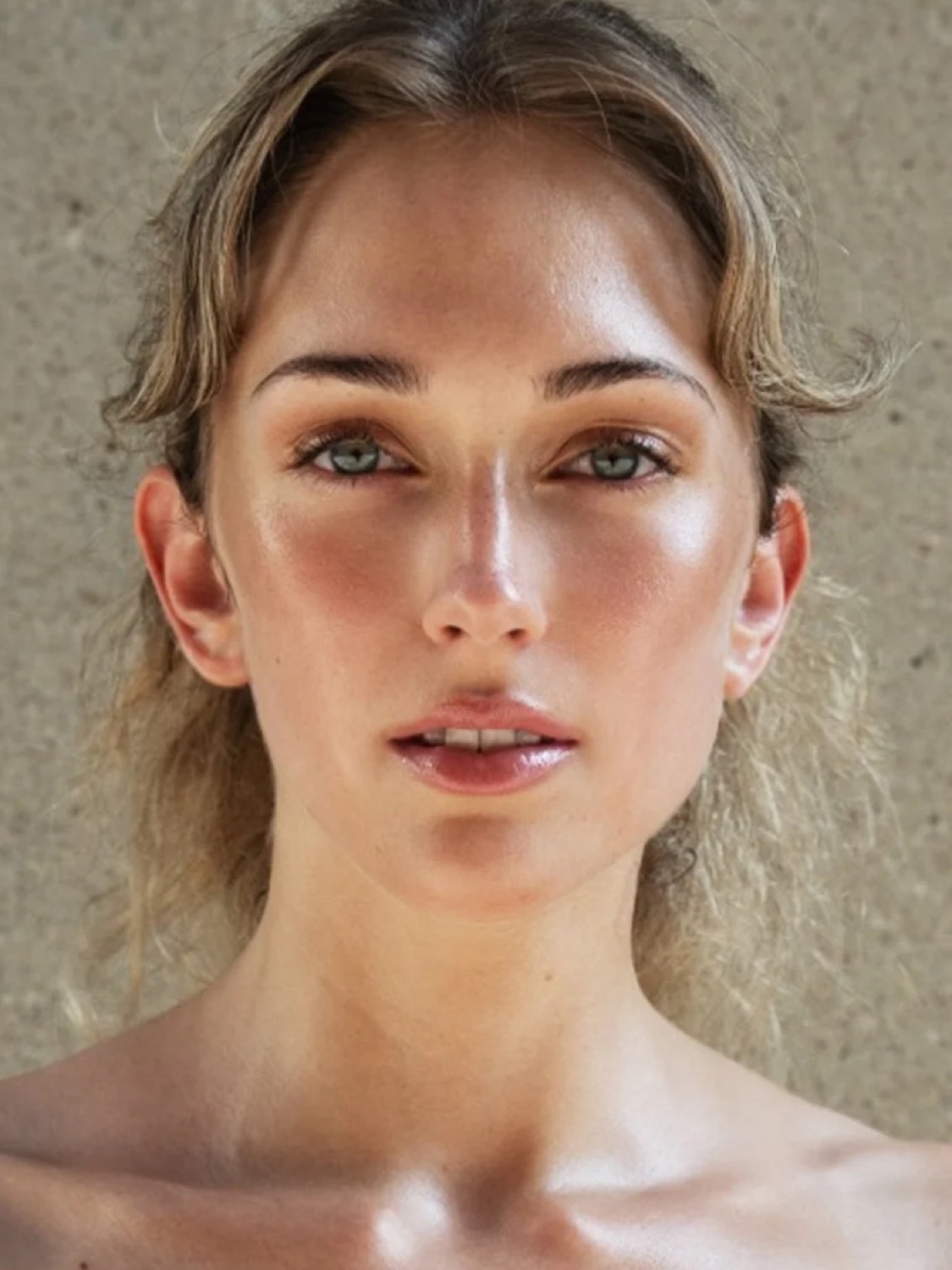 Noelle, model represented by HUEMAN RESOURCES, cover photo
