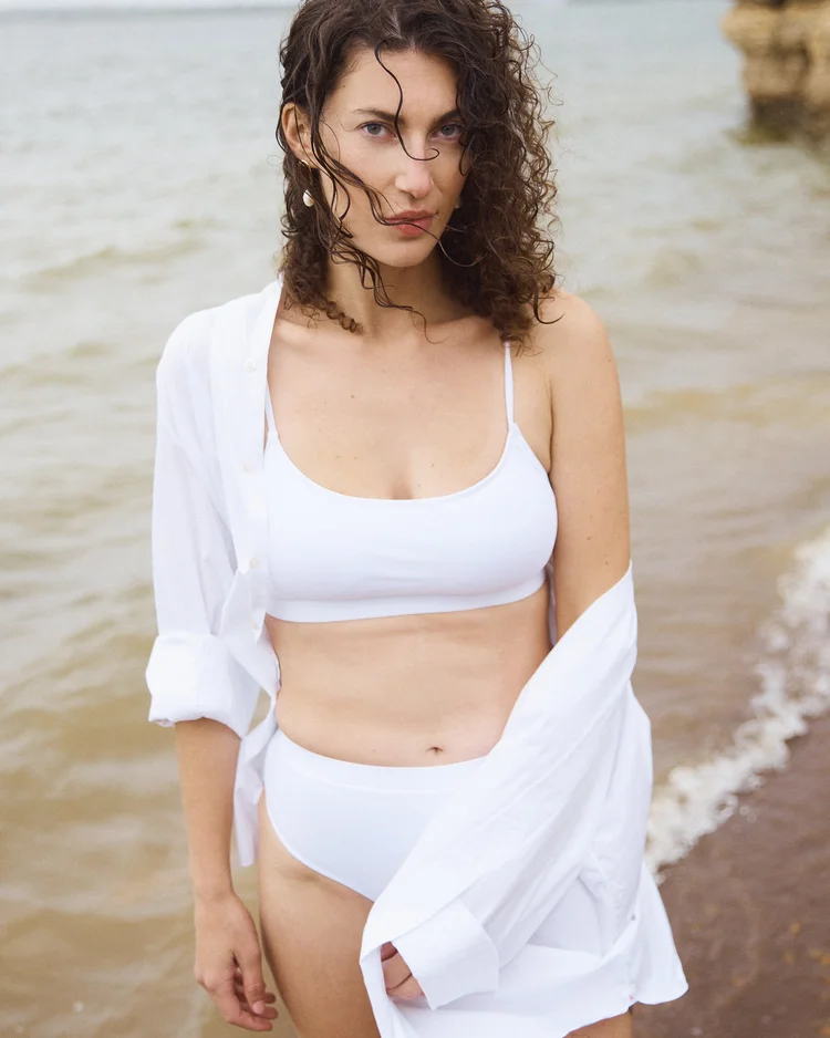 Sofia — model represented by HUEMAN RESOURCES